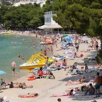 Apartments With A Parking Space Makarska - 22490