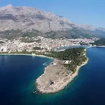 Apartments With A Parking Space Makarska - 22490